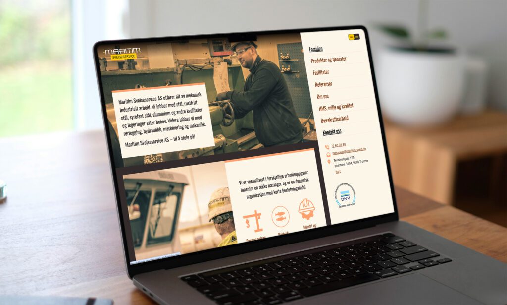 Mockup av nettsiden på en laptop