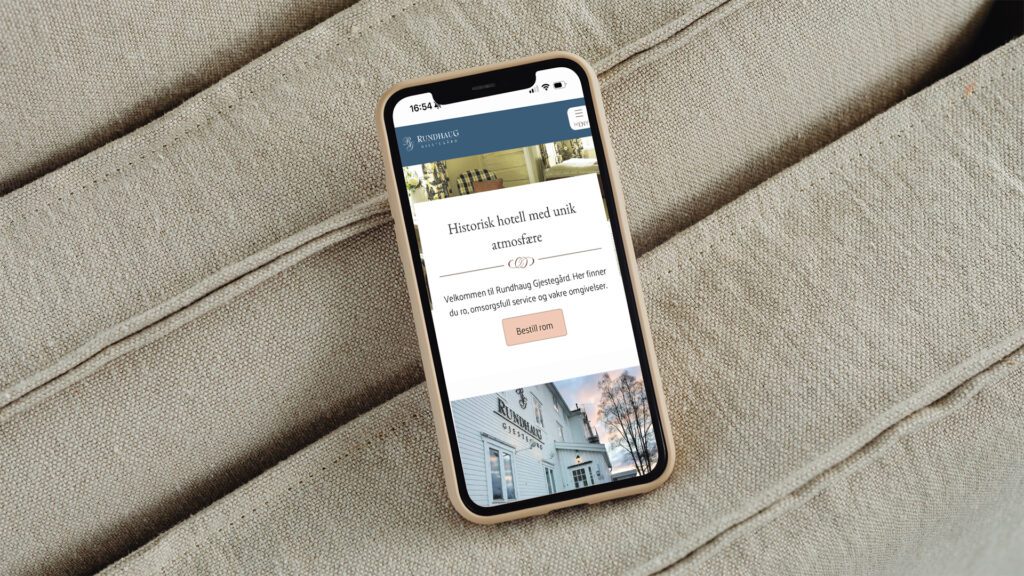 Mockup av nettsiden på mobil