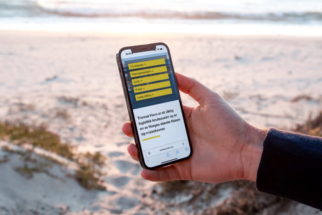 Mockup av nettsiden på mobil