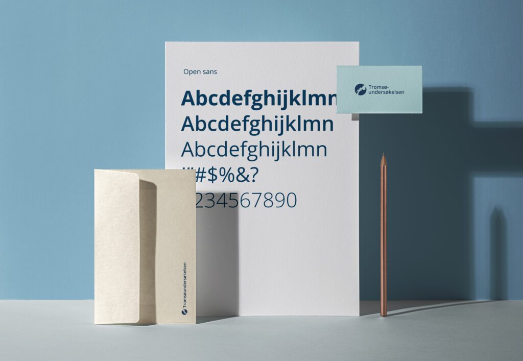 Mockup av logo og farger på trykksaker